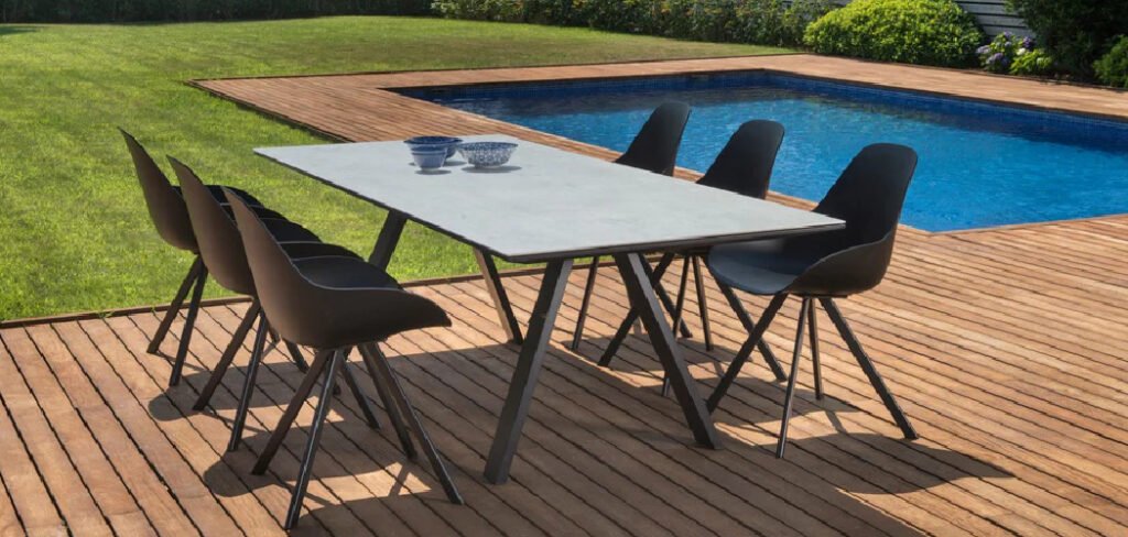 How to Protect Outdoor Wood Furniture From Sun Damage