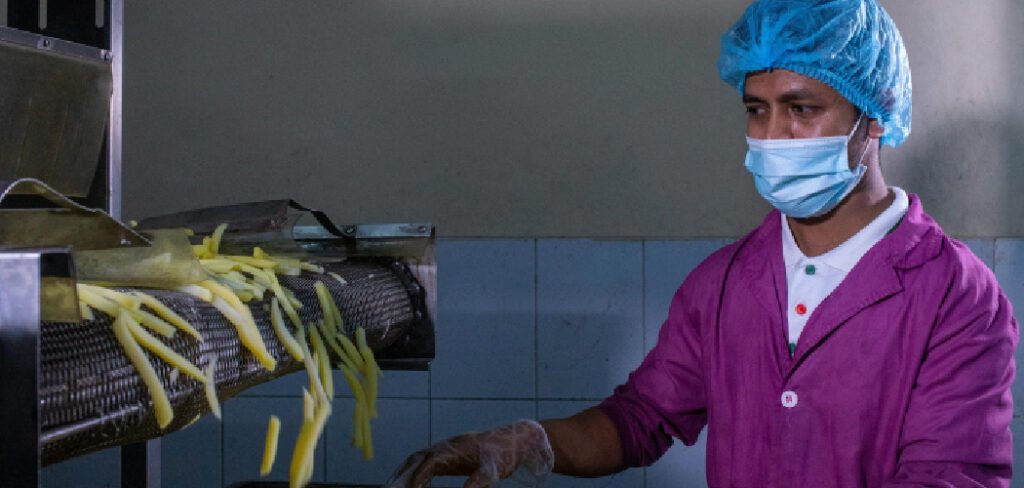 How to Wear Hair Net in Food Industry