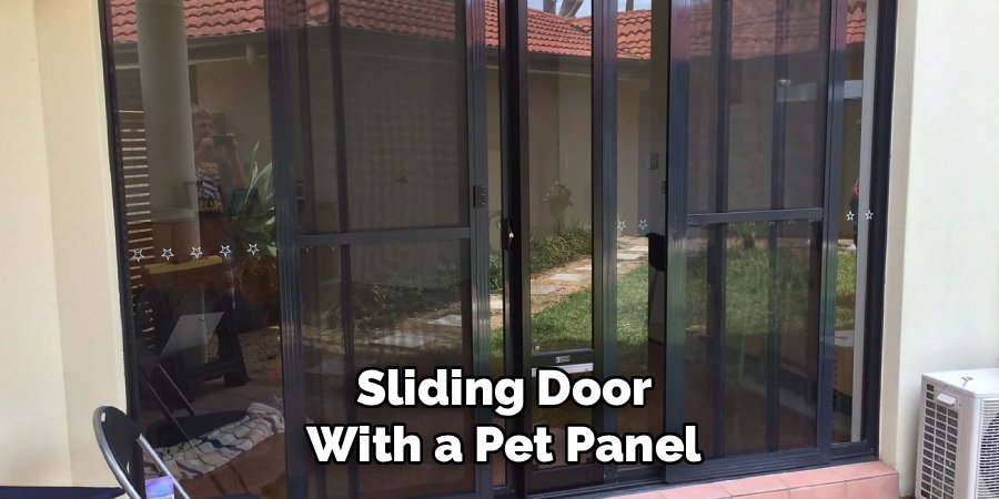 Sliding Door With a Pet Panel